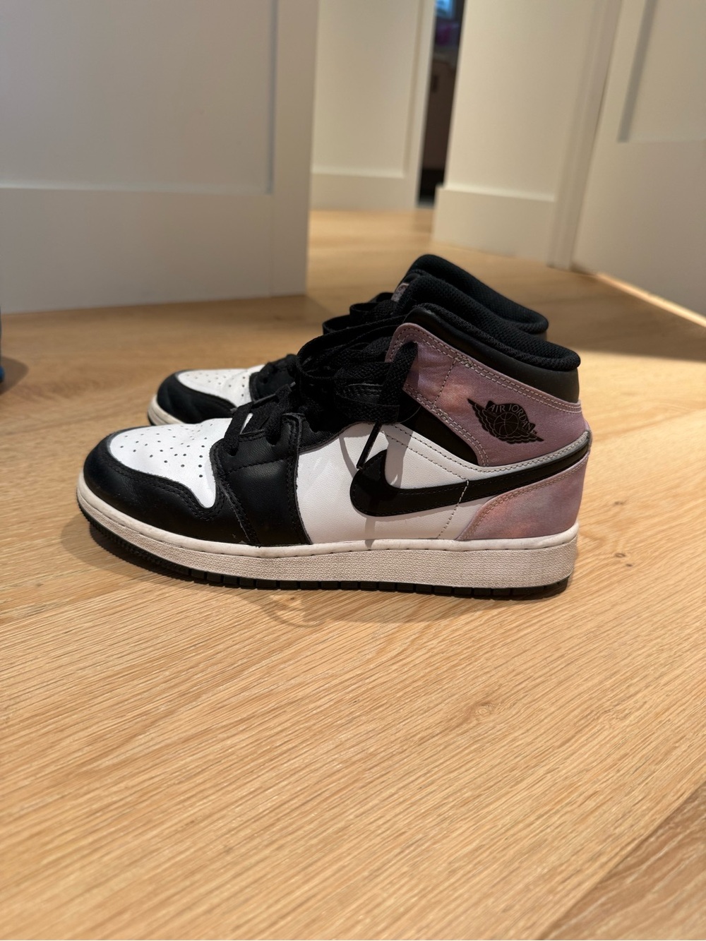 Kids Jordan Mid-Top Sneakers in Black, White & Iridescent Pink